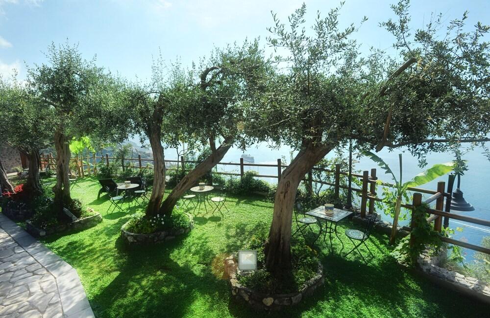 World Center Bed & Breakfast Амалфи Екстериор снимка